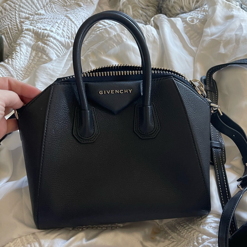 AUTHENTIC Once used, new small Givenchy Antigona (silver accents)
